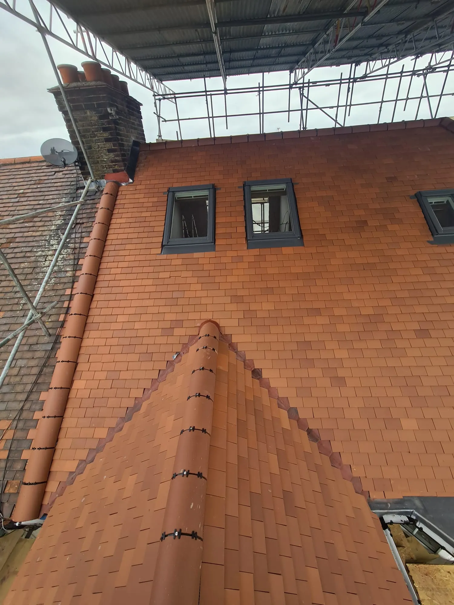 E&E Loft London Ltd