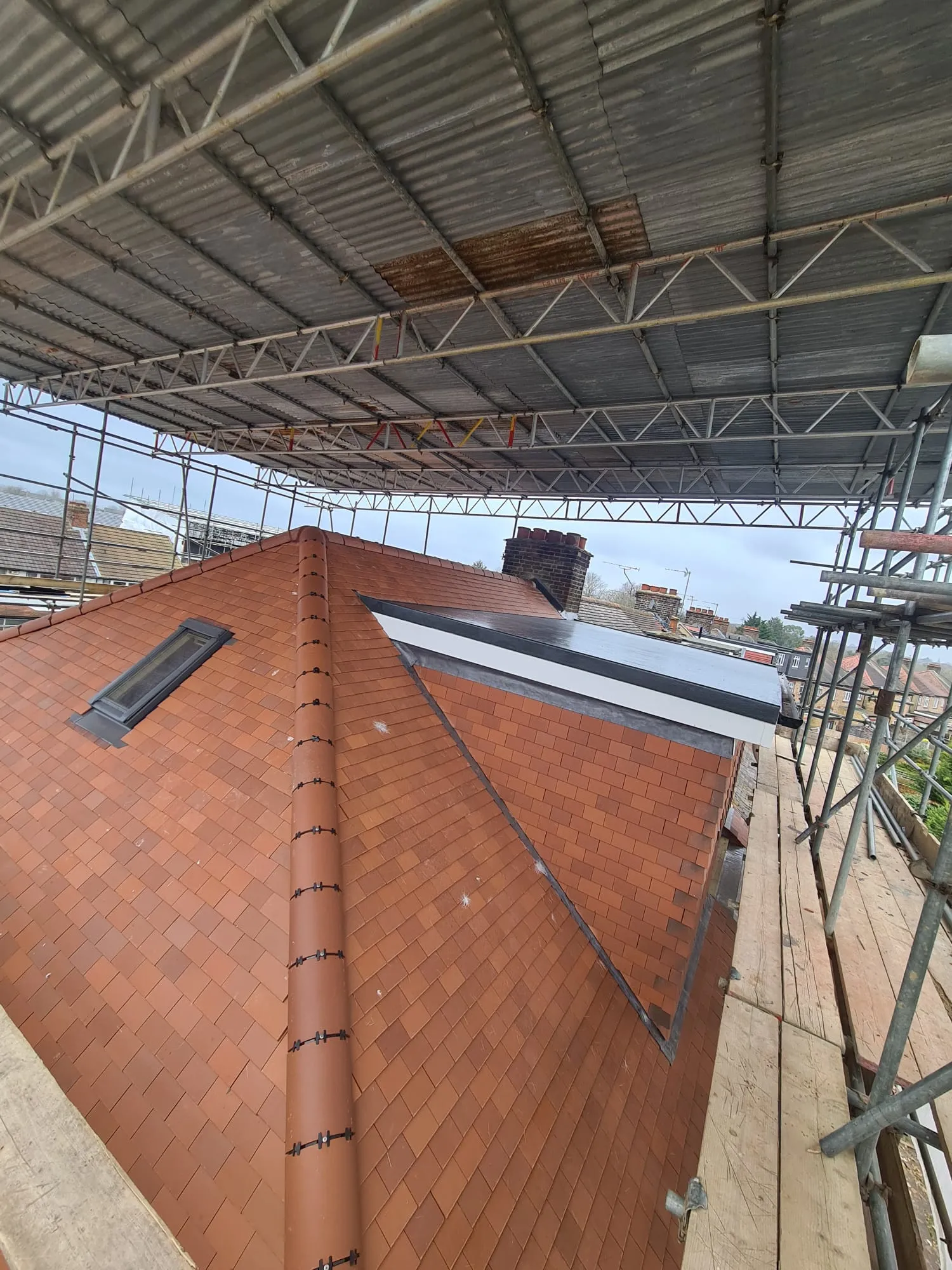 E&E Loft London Ltd